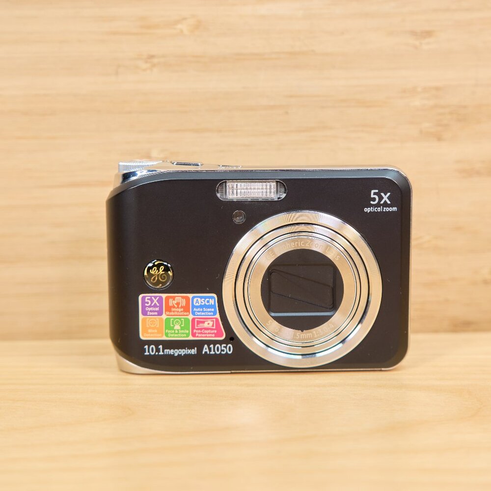 General Electric GE A1050 10.1 MP Digital Camera, 5x Optical Zoom, Black